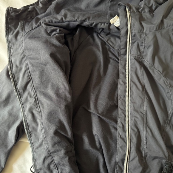 Lululemon Windbreaker Jacket with Soft Lining Size 2 - Picture 6 of 9